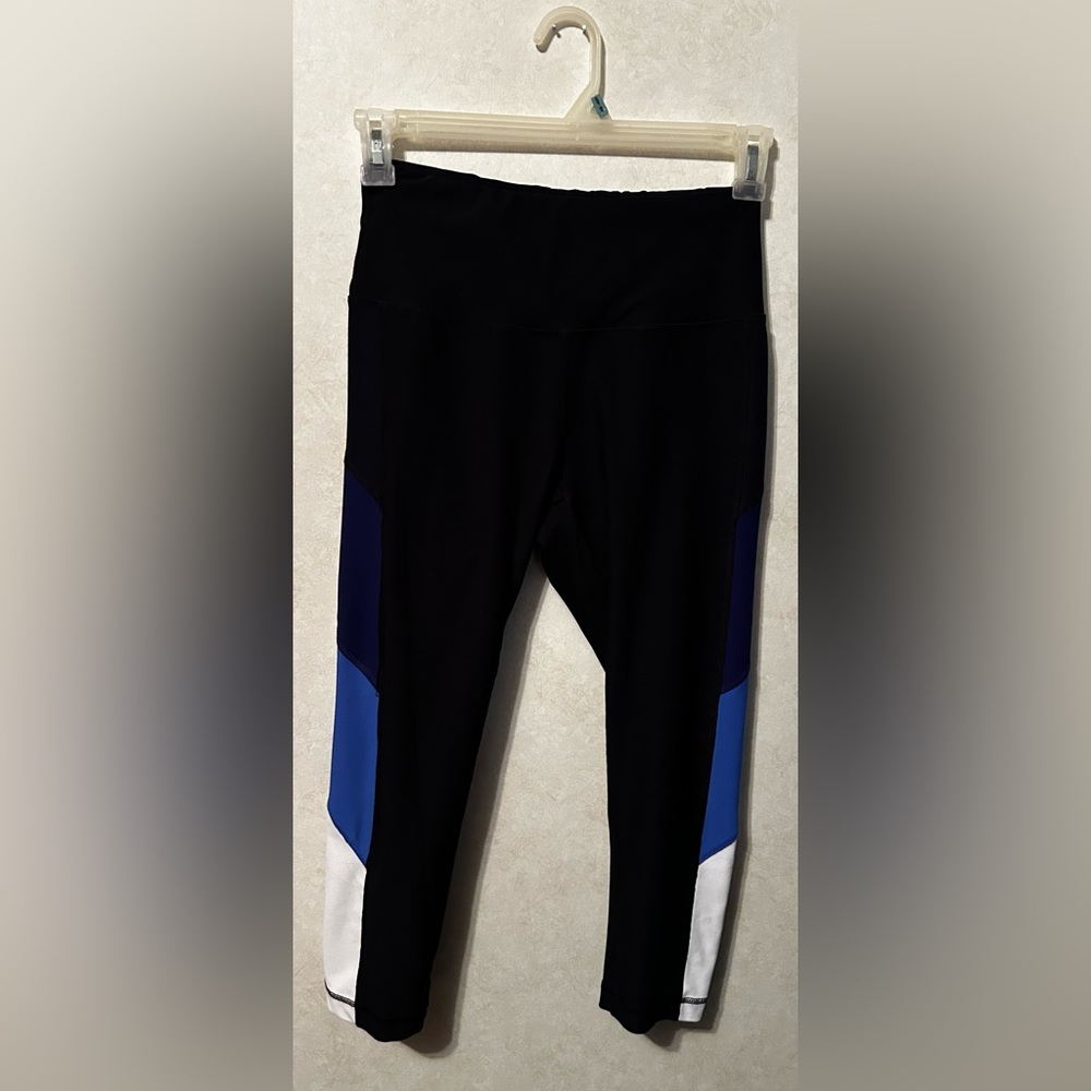 90 degree by Reflex Medium work out capri white, black, blue